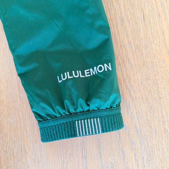 Lululemon Down for it All Jacket Everglade Green - Sz. 6 - Picture 6 of 16